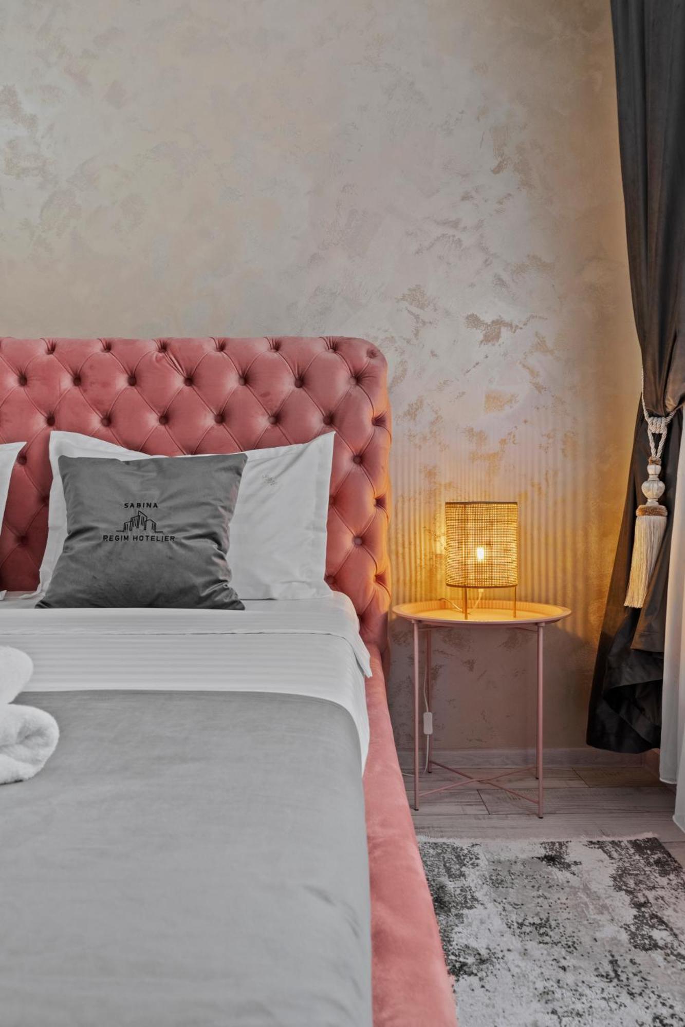 Apartment Luxury Rose Bukarest