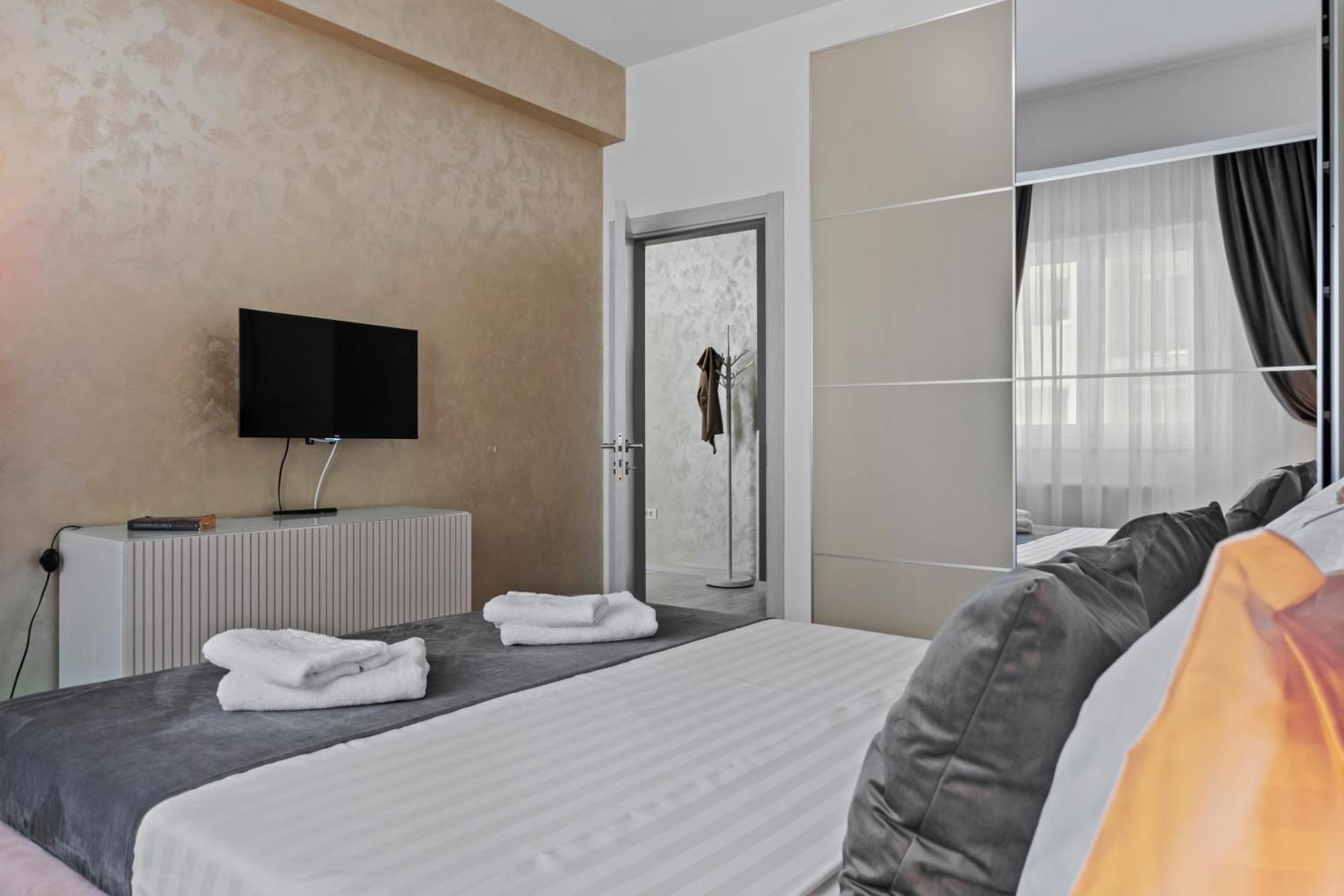 Luxury Rose Bukarest